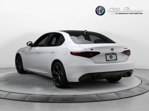 New 2023 Alfa Romeo Giulia Estrema for sale $55,610 at Pagani of Greenwich in Greenwich CT 06830 5