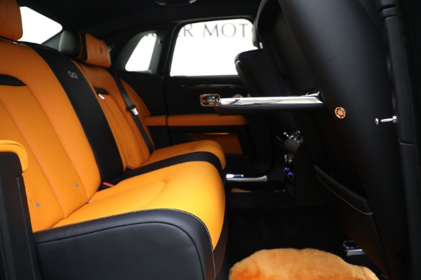 Used 2023 Rolls-Royce Black Badge Ghost for sale $319,900 at Pagani of Greenwich in Greenwich CT 06830 25