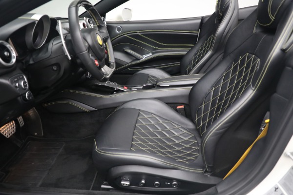 Used 2015 Ferrari California T for sale $157,900 at Pagani of Greenwich in Greenwich CT 06830 18