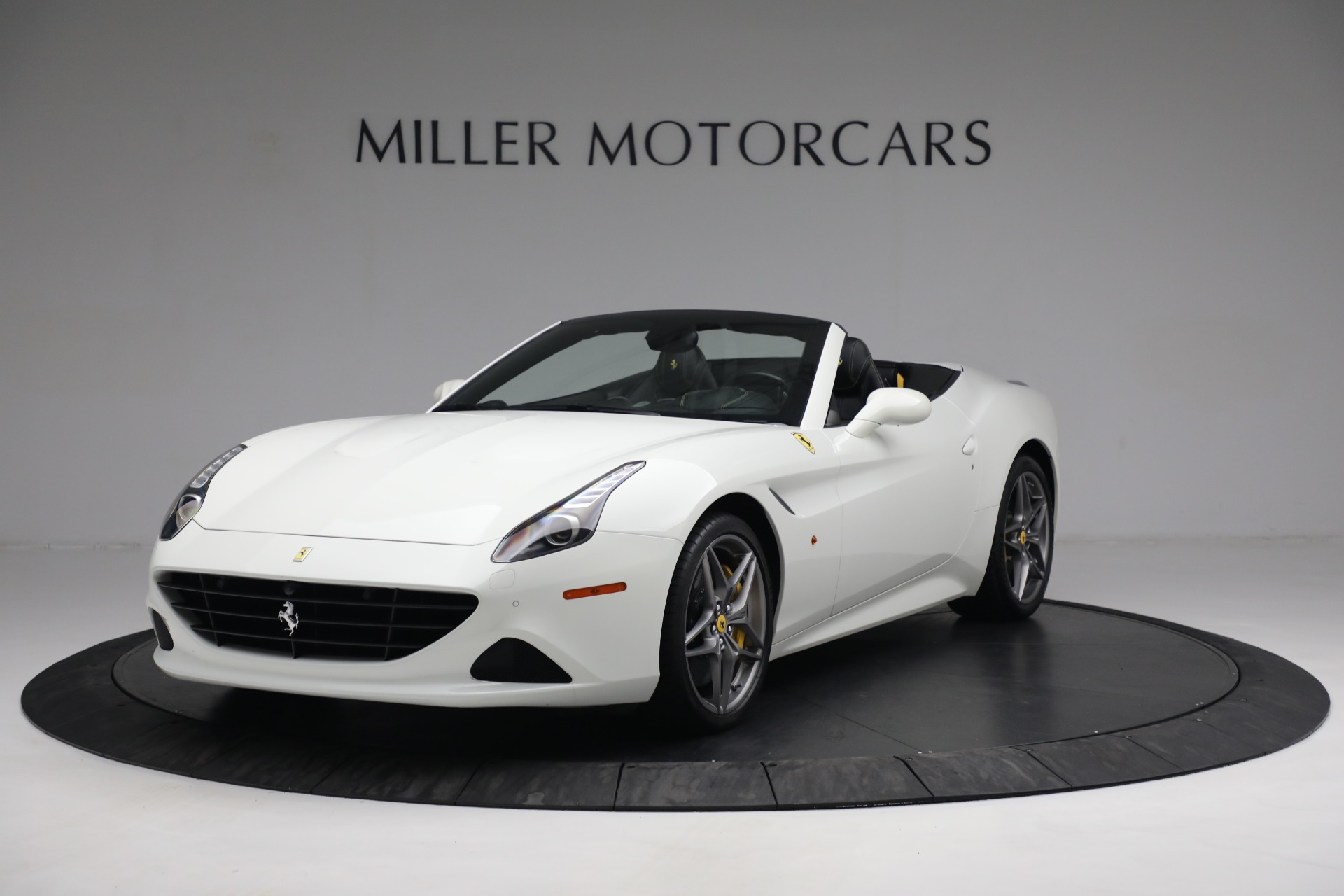 Used 2015 Ferrari California T for sale Sold at Pagani of Greenwich in Greenwich CT 06830 1