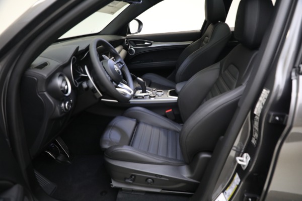 New 2023 Alfa Romeo Stelvio Veloce for sale $59,225 at Pagani of Greenwich in Greenwich CT 06830 18