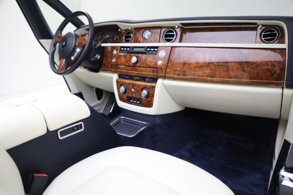 Used 2011 Rolls-Royce Phantom Drophead Coupe for sale Sold at Pagani of Greenwich in Greenwich CT 06830 24