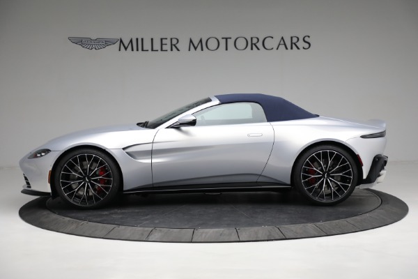 Used 2023 Aston Martin Vantage Roadster for sale $181,900 at Pagani of Greenwich in Greenwich CT 06830 11