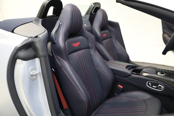 Used 2023 Aston Martin Vantage Roadster for sale $181,900 at Pagani of Greenwich in Greenwich CT 06830 21