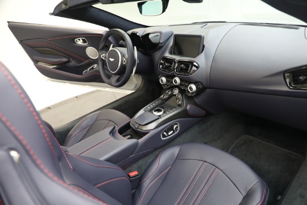 New 2023 Aston Martin Vantage for sale $213,186 at Pagani of Greenwich in Greenwich CT 06830 25