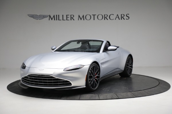 New 2023 Aston Martin Vantage for sale $213,186 at Pagani of Greenwich in Greenwich CT 06830 9