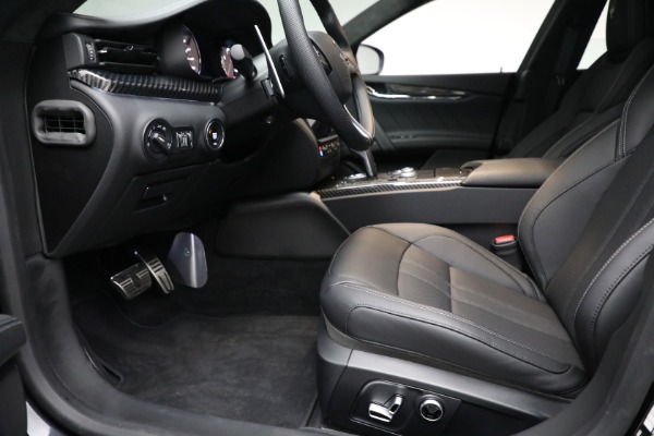New 2023 Maserati Quattroporte Modena Q4 for sale $138,495 at Pagani of Greenwich in Greenwich CT 06830 14