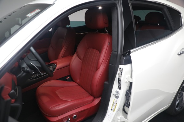 New 2023 Maserati Levante GT for sale $87,270 at Pagani of Greenwich in Greenwich CT 06830 17