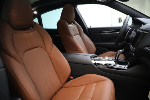 New 2023 Maserati Levante GT for sale $99,145 at Pagani of Greenwich in Greenwich CT 06830 17