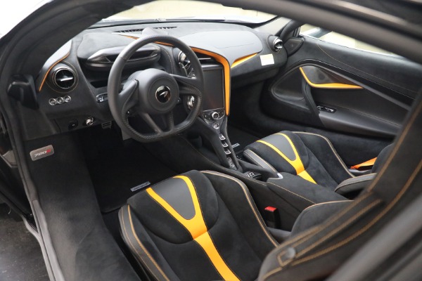 New 2022 McLaren 720S Spider Performance for sale $393,270 at Pagani of Greenwich in Greenwich CT 06830 17