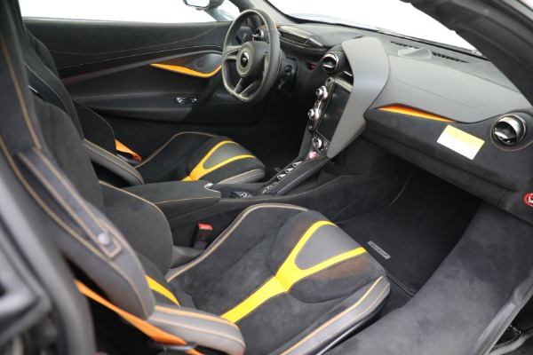 New 2022 McLaren 720S Spider Performance for sale $393,270 at Pagani of Greenwich in Greenwich CT 06830 20