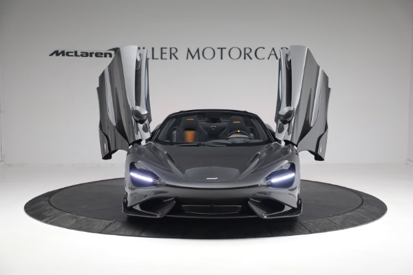 Used 2022 McLaren 765LT Spider for sale Sold at Pagani of Greenwich in Greenwich CT 06830 18