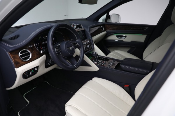 Used 2021 Bentley Bentayga Hybrid Hybrid for sale Call for price at Pagani of Greenwich in Greenwich CT 06830 17