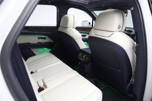 Used 2021 Bentley Bentayga Hybrid Hybrid for sale Call for price at Pagani of Greenwich in Greenwich CT 06830 27