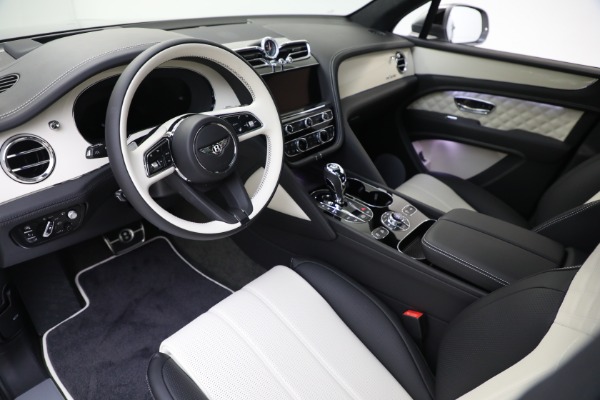 New 2023 Bentley Bentayga V8 Azure for sale $263,320 at Pagani of Greenwich in Greenwich CT 06830 16