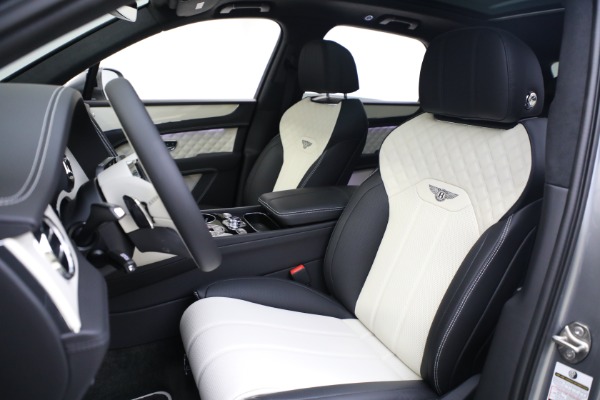 New 2023 Bentley Bentayga V8 Azure for sale $263,320 at Pagani of Greenwich in Greenwich CT 06830 18