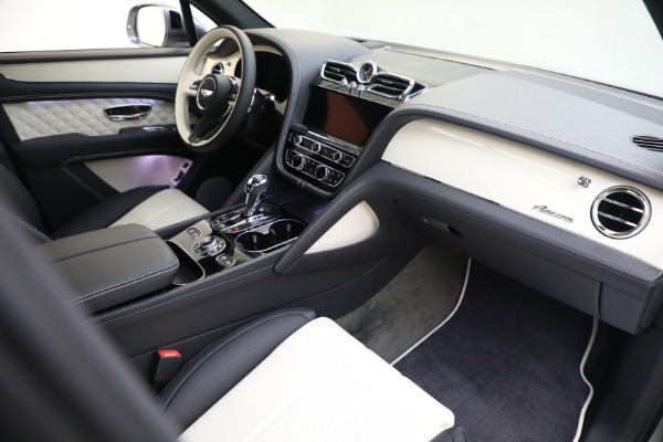 New 2023 Bentley Bentayga V8 Azure for sale $263,320 at Pagani of Greenwich in Greenwich CT 06830 20