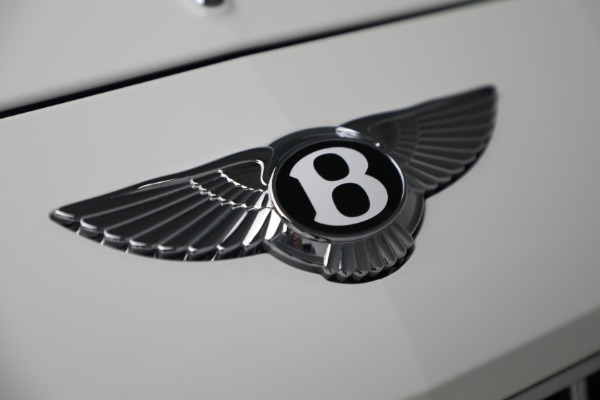 New 2023 Bentley Flying Spur Hybrid for sale $244,610 at Pagani of Greenwich in Greenwich CT 06830 13