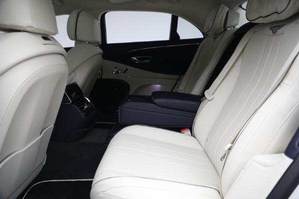 New 2023 Bentley Flying Spur Hybrid for sale $244,610 at Pagani of Greenwich in Greenwich CT 06830 25