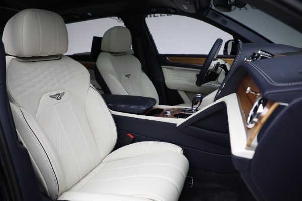 Used 2023 Bentley Bentayga EWB Azure for sale $179,900 at Pagani of Greenwich in Greenwich CT 06830 25