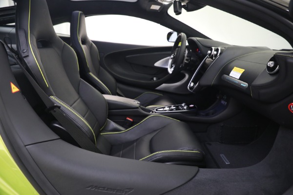 New 2023 McLaren GT Luxe for sale $234,030 at Pagani of Greenwich in Greenwich CT 06830 27