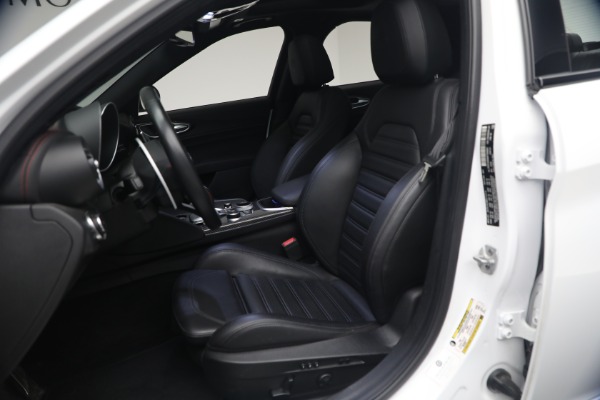 Used 2023 Alfa Romeo Giulia Estrema for sale $32,900 at Pagani of Greenwich in Greenwich CT 06830 14