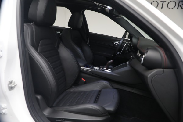 Used 2023 Alfa Romeo Giulia Estrema for sale $32,900 at Pagani of Greenwich in Greenwich CT 06830 15