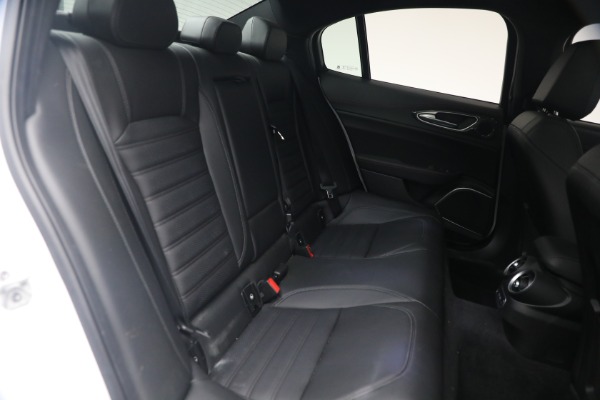 Used 2023 Alfa Romeo Giulia Estrema for sale $32,900 at Pagani of Greenwich in Greenwich CT 06830 20