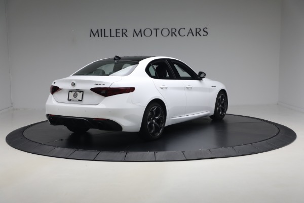 Used 2023 Alfa Romeo Giulia Estrema for sale $32,900 at Pagani of Greenwich in Greenwich CT 06830 7