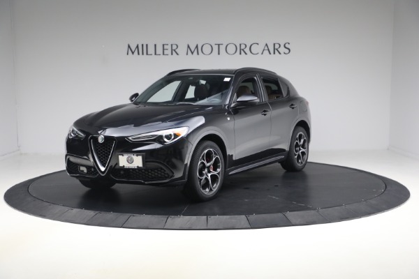 Used 2023 Alfa Romeo Stelvio Ti for sale $32,900 at Pagani of Greenwich in Greenwich CT 06830 2