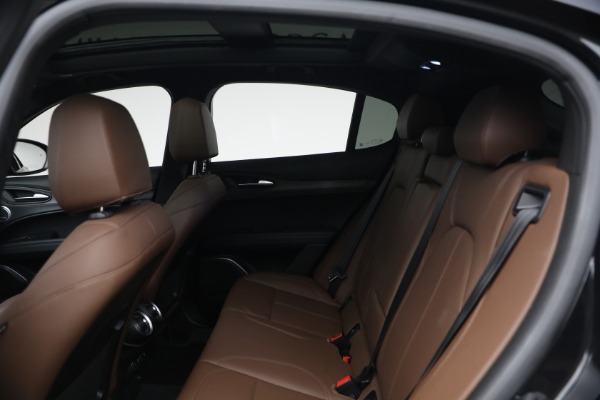 Used 2023 Alfa Romeo Stelvio Ti for sale $32,900 at Pagani of Greenwich in Greenwich CT 06830 20