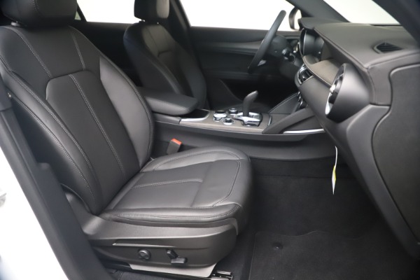 New 2023 Alfa Romeo Stelvio Ti for sale $56,970 at Pagani of Greenwich in Greenwich CT 06830 23