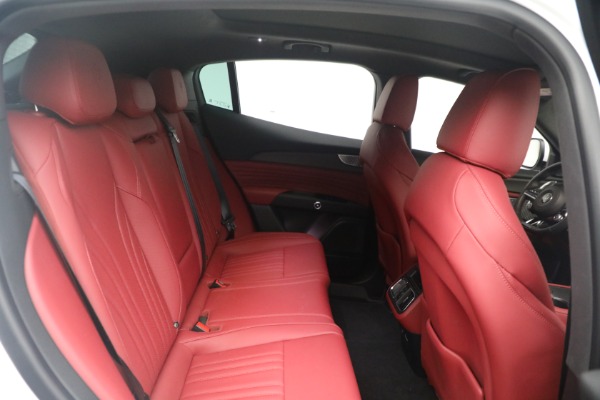 New 2023 Maserati Grecale Modena for sale $75,251 at Pagani of Greenwich in Greenwich CT 06830 26