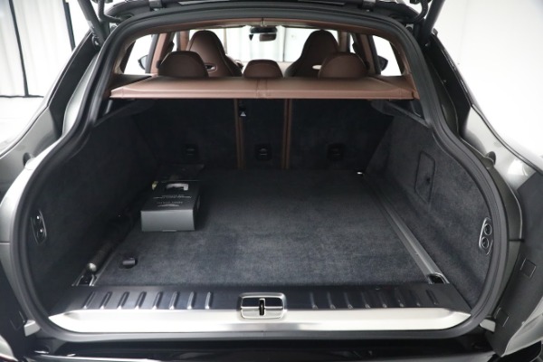 Used 2023 Aston Martin DBX 707 for sale $272,586 at Pagani of Greenwich in Greenwich CT 06830 24