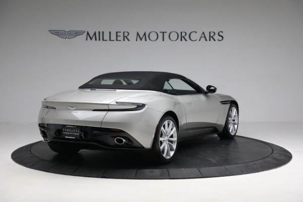 Used 2019 Aston Martin DB11 Volante for sale $141,900 at Pagani of Greenwich in Greenwich CT 06830 16