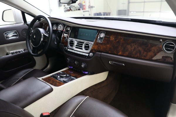 Used 2014 Rolls-Royce Wraith for sale $158,900 at Pagani of Greenwich in Greenwich CT 06830 19