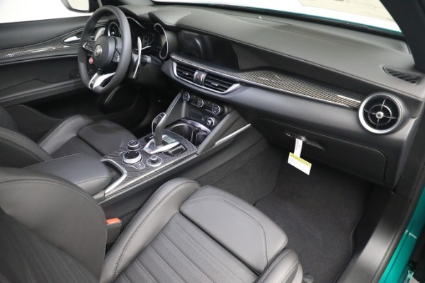 New 2023 Alfa Romeo Stelvio Quadrifoglio for sale $87,460 at Pagani of Greenwich in Greenwich CT 06830 20