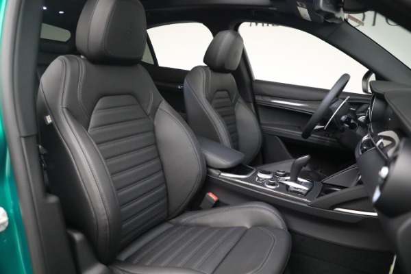 New 2023 Alfa Romeo Stelvio Quadrifoglio for sale $87,460 at Pagani of Greenwich in Greenwich CT 06830 22