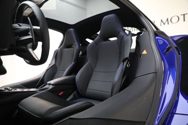 New 2023 McLaren GT Luxe for sale $220,890 at Pagani of Greenwich in Greenwich CT 06830 17
