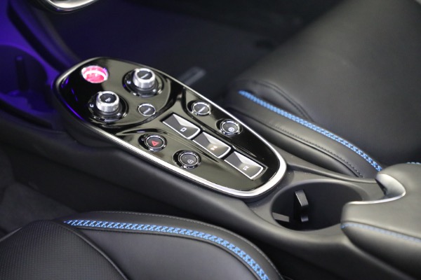 New 2023 McLaren GT Luxe for sale $220,890 at Pagani of Greenwich in Greenwich CT 06830 25