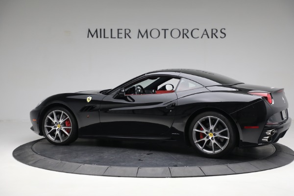 Used 2013 Ferrari California 30 for sale Sold at Pagani of Greenwich in Greenwich CT 06830 15