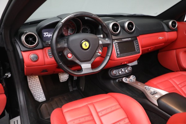 Used 2013 Ferrari California 30 for sale Sold at Pagani of Greenwich in Greenwich CT 06830 19