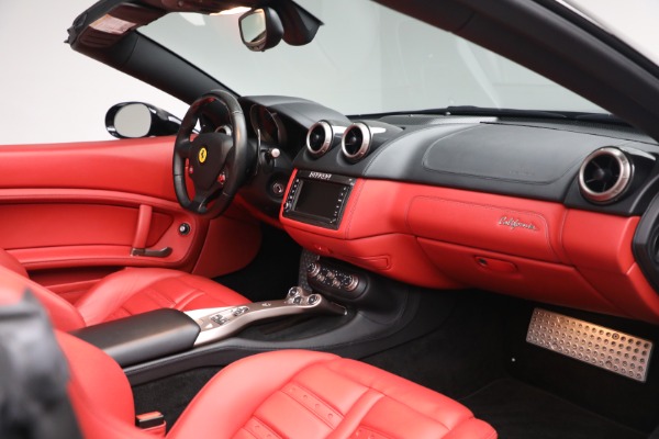 Used 2013 Ferrari California 30 for sale Sold at Pagani of Greenwich in Greenwich CT 06830 22