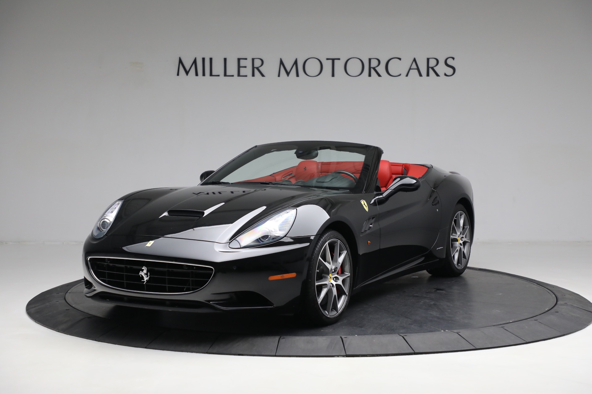 Used 2013 Ferrari California 30 for sale Sold at Pagani of Greenwich in Greenwich CT 06830 1