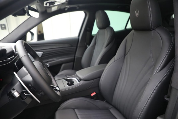New 2023 Maserati Grecale Modena for sale $76,595 at Pagani of Greenwich in Greenwich CT 06830 15