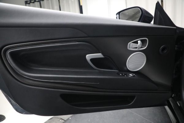 Used 2019 Aston Martin DB11 Volante for sale $141,900 at Pagani of Greenwich in Greenwich CT 06830 22