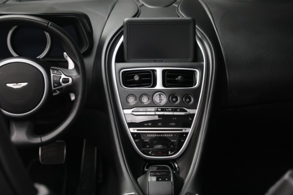 Used 2019 Aston Martin DB11 Volante for sale $141,900 at Pagani of Greenwich in Greenwich CT 06830 27