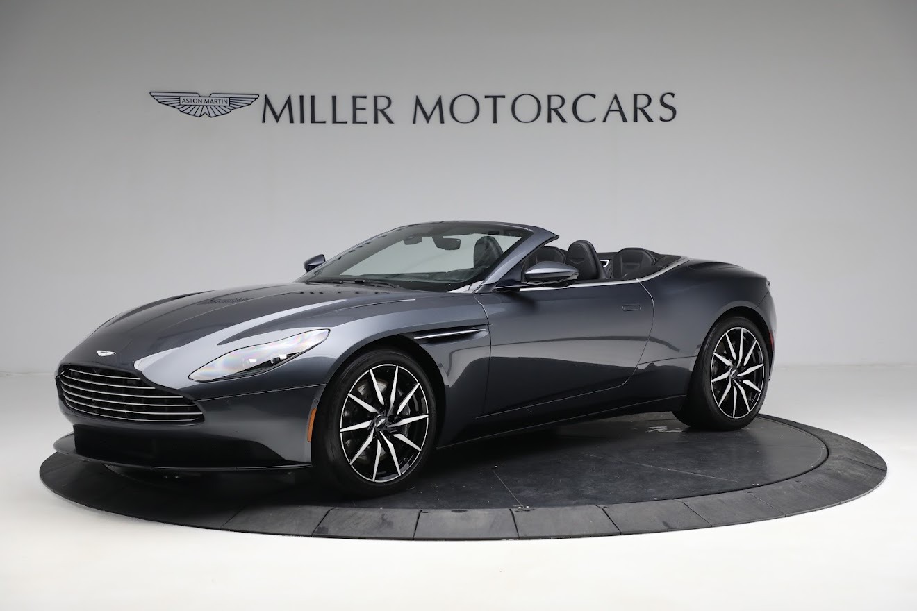 Used 2019 Aston Martin DB11 Volante for sale $141,900 at Pagani of Greenwich in Greenwich CT 06830 1