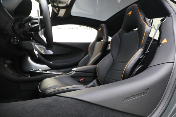 New 2023 McLaren GT Luxe for sale $244,330 at Pagani of Greenwich in Greenwich CT 06830 24