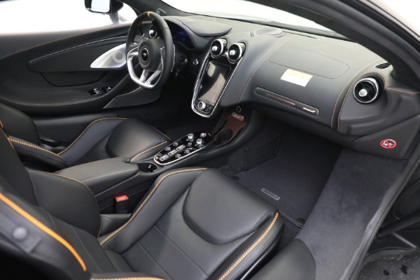Used 2023 McLaren GT Luxe for sale $179,900 at Pagani of Greenwich in Greenwich CT 06830 26